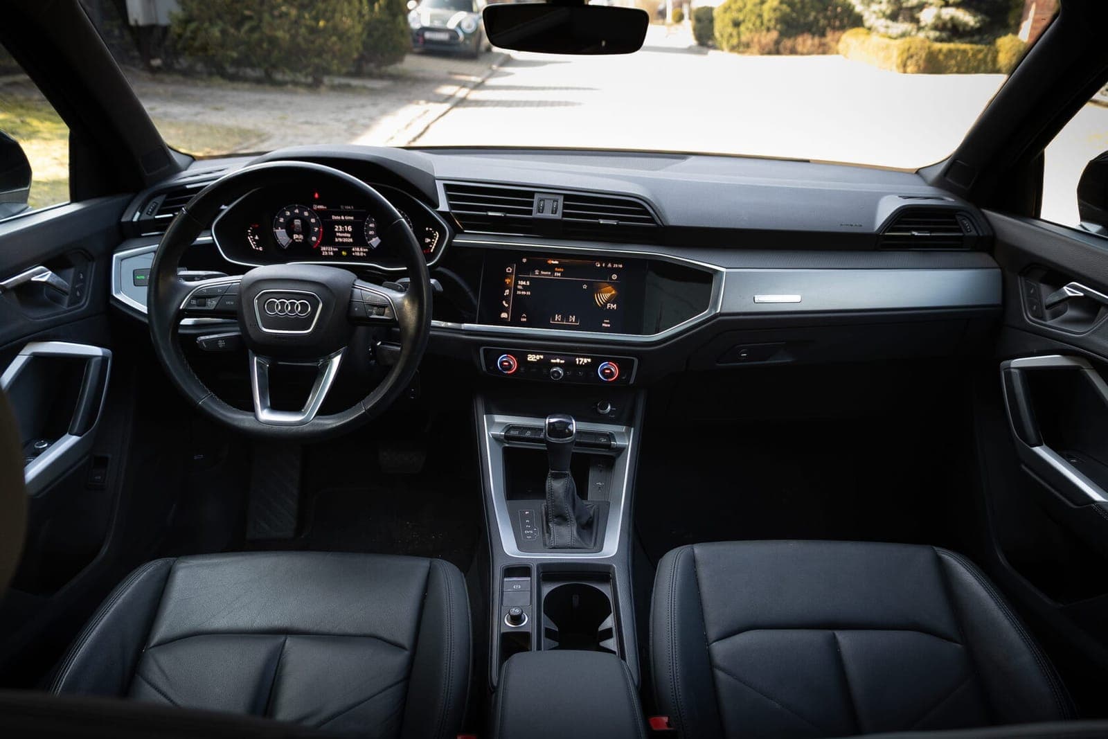 Audi Q3 фото 16