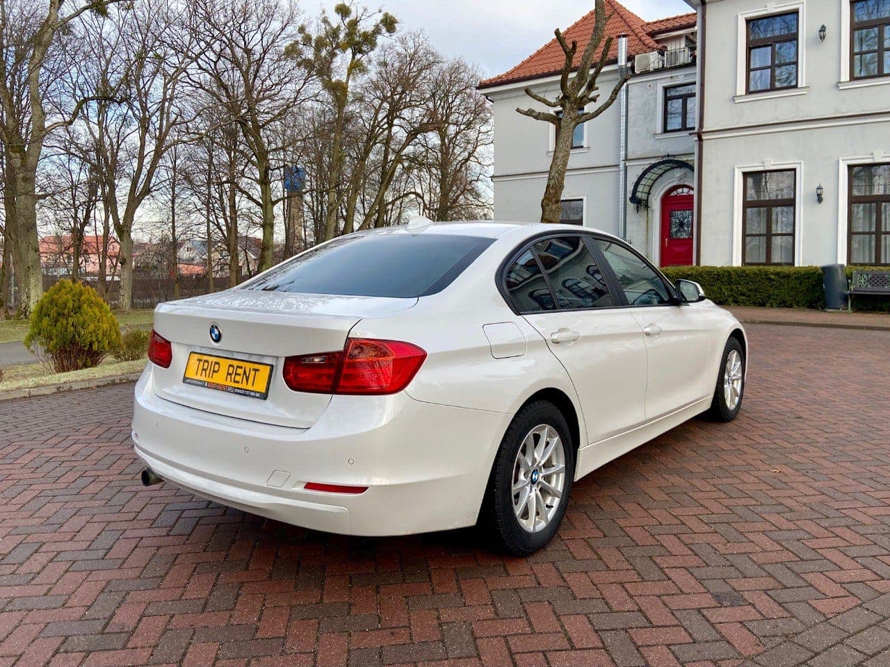 BMW 3 Series фото 3