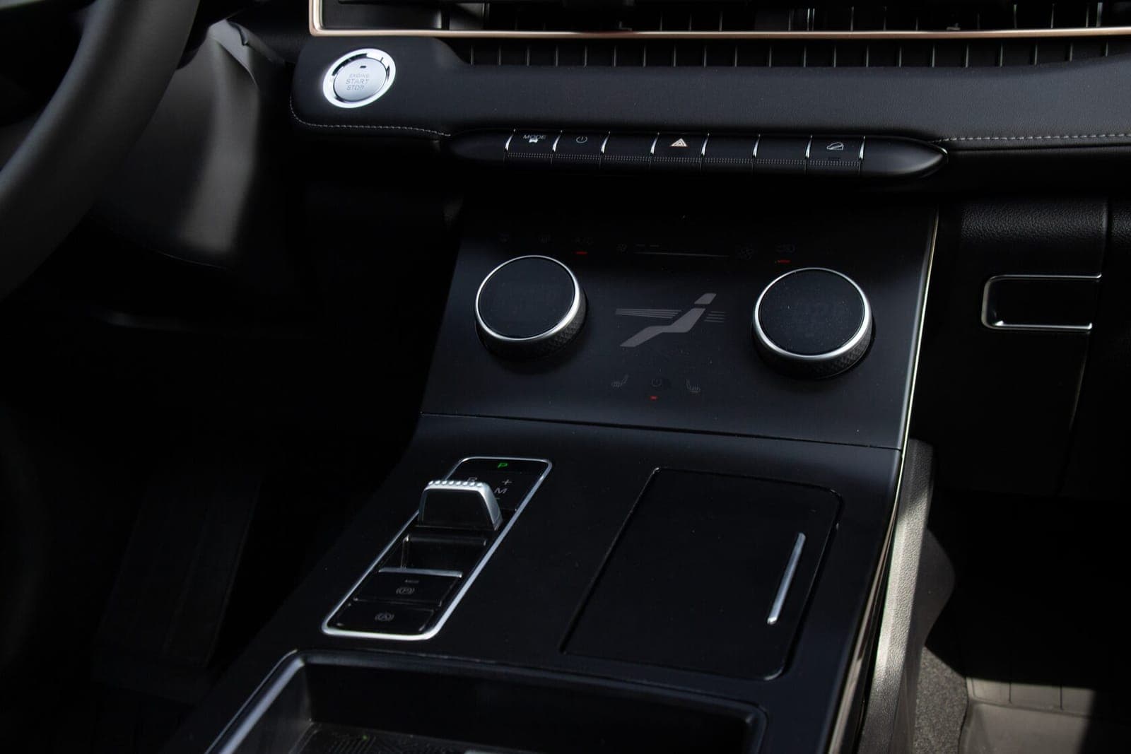 Exeed LX фото 14