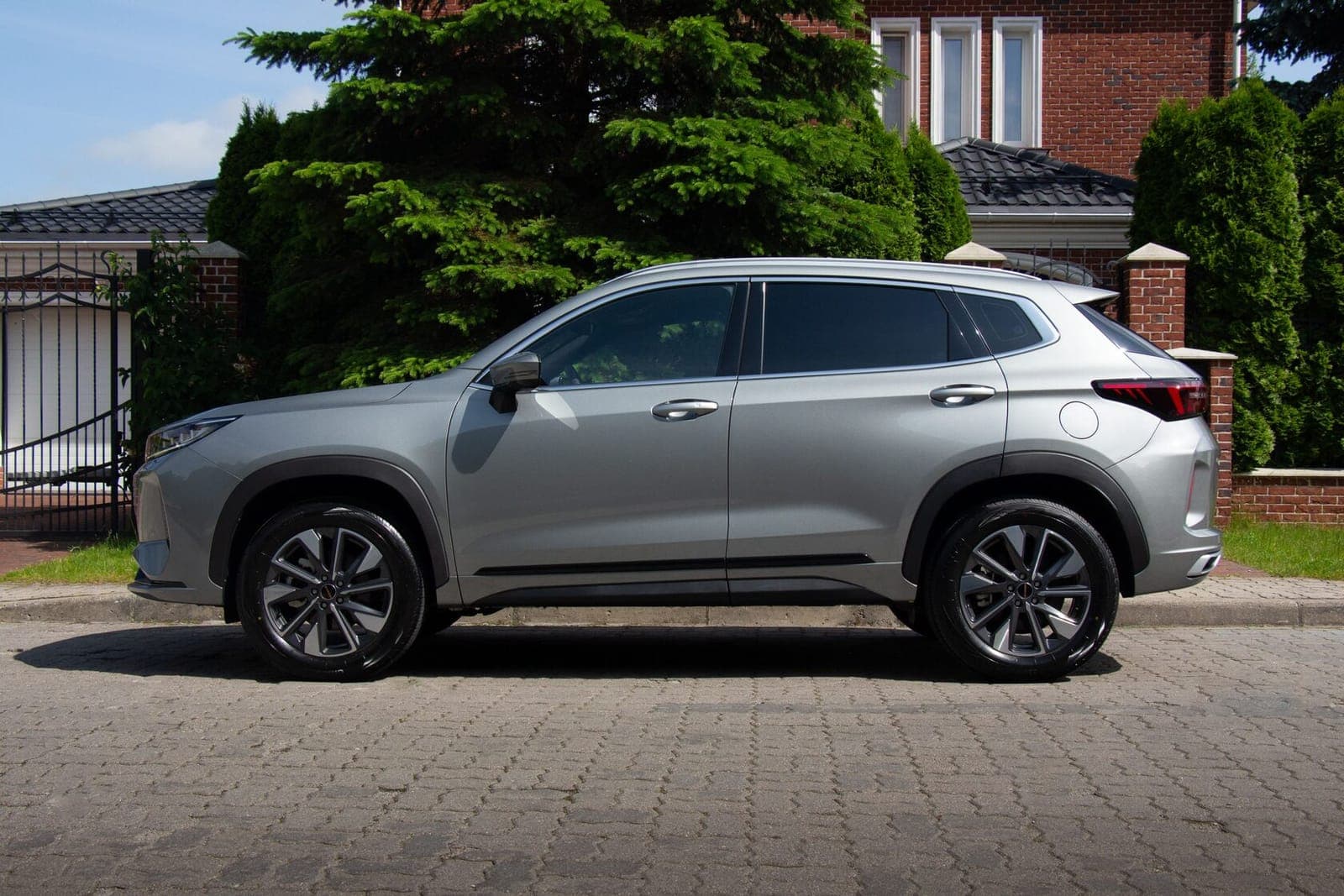 Exeed LX фото 3