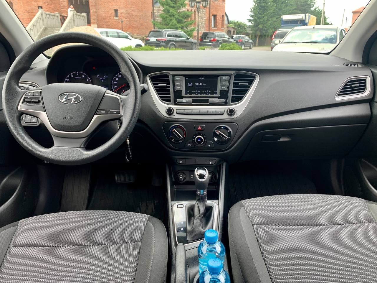 Hyundai Solaris фото 4