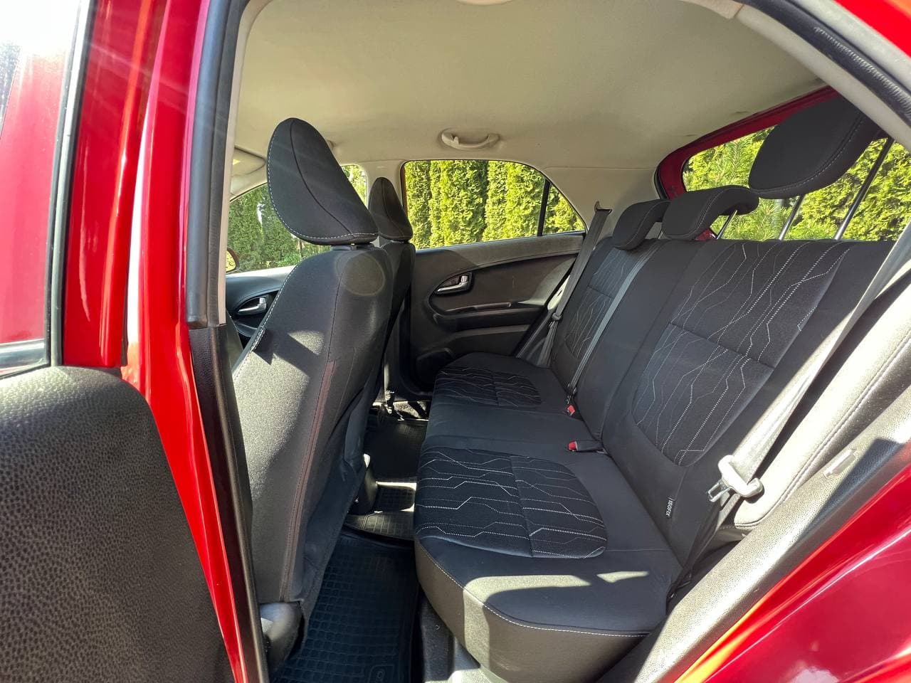 Kia Picanto фото 7