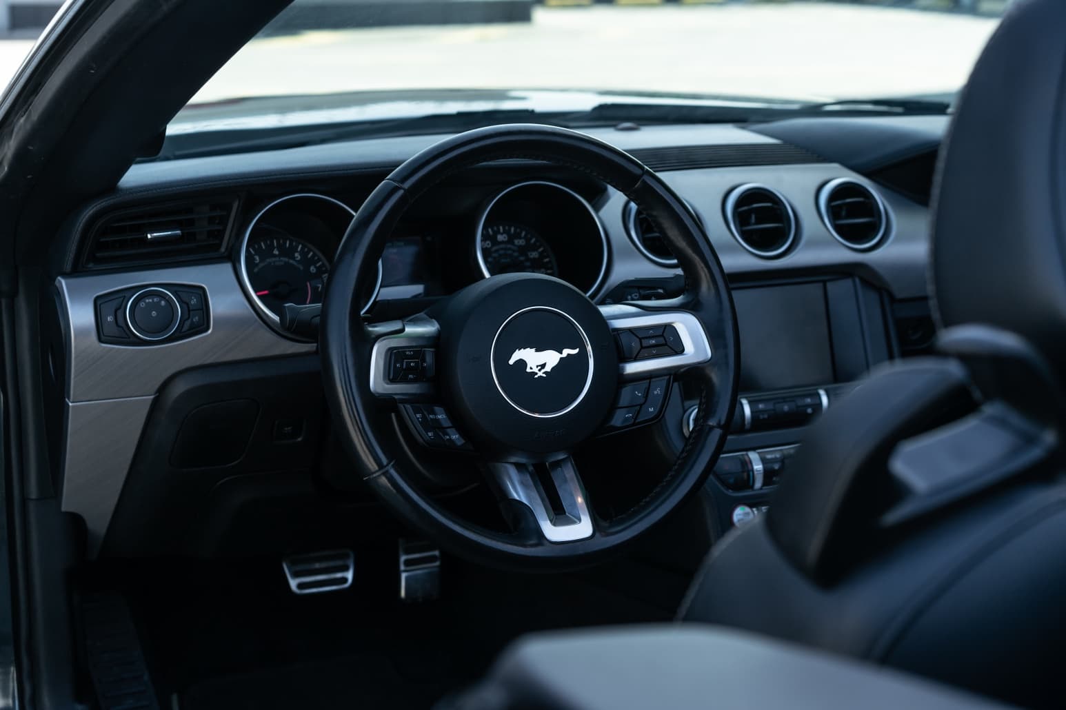 Ford Mustang фото 15