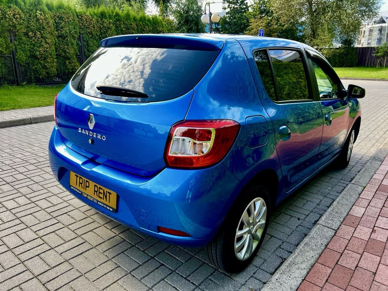 Renault Sandero фото 6