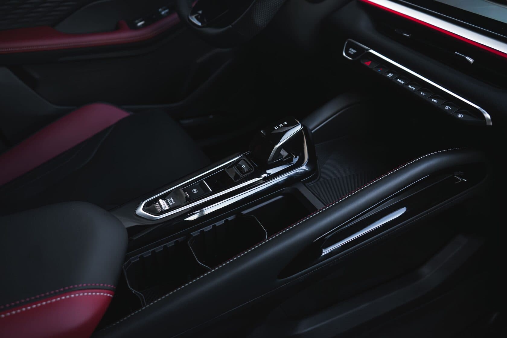 Geely Coolray фото 15