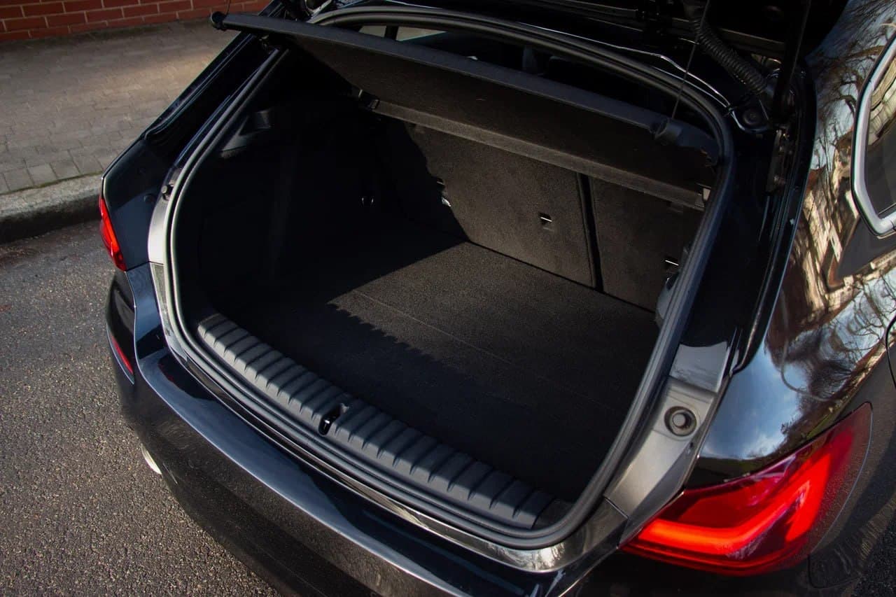 BMW 1 Series F40 фото 13