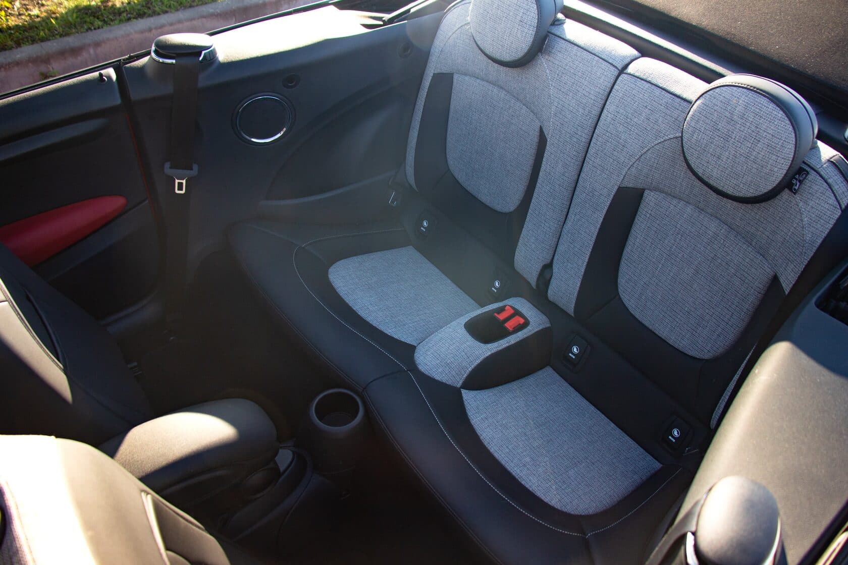 Mini Cooper Cabrio фото 21