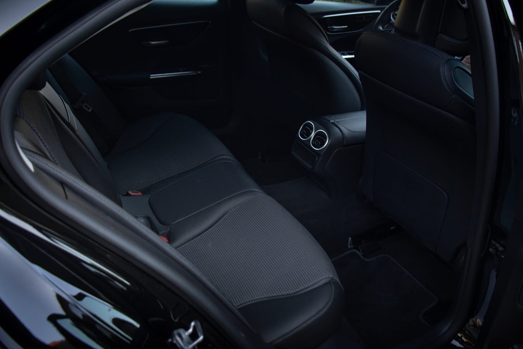 Mercedes-Benz C-Class фото 21