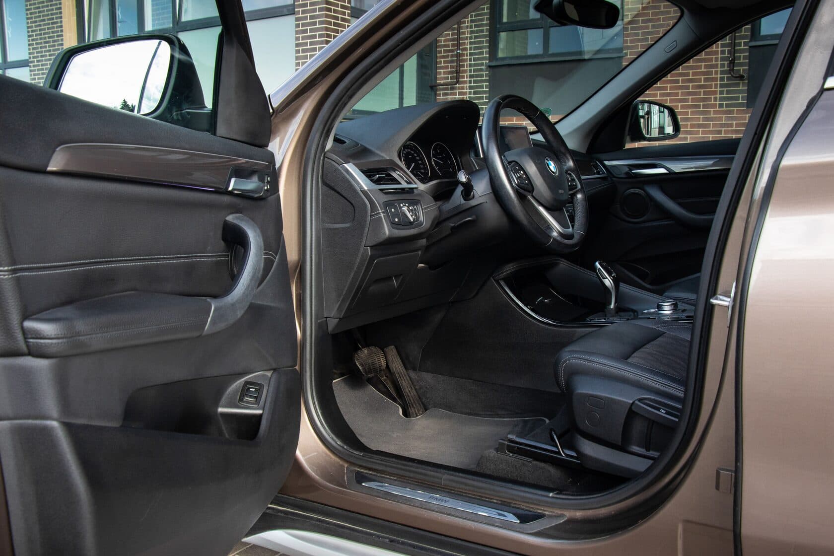 BMW X1 F48 Рестайлинг фото 12