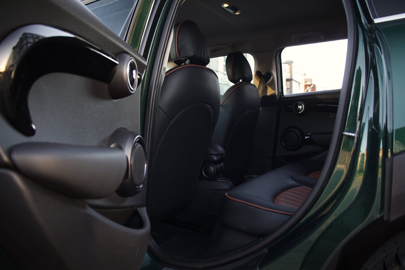 Mini Cooper One фото 10