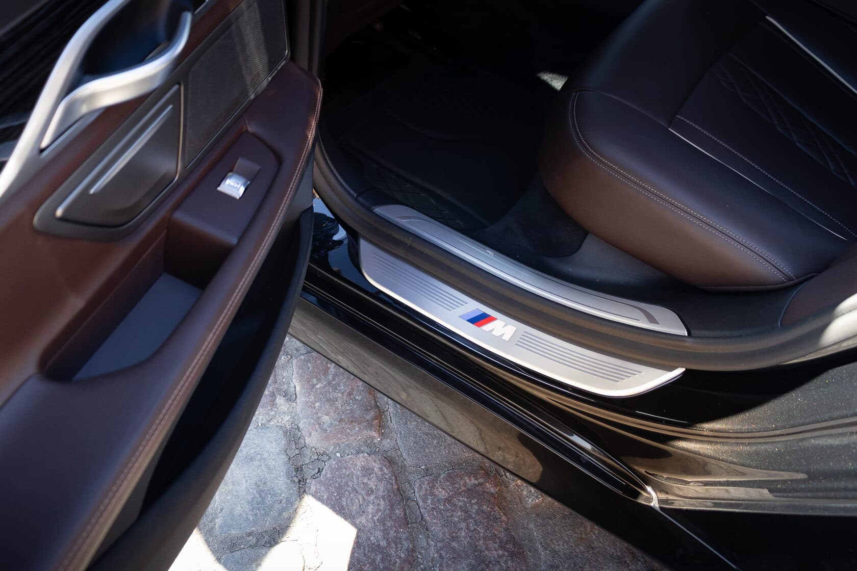 BMW 7 Series G11 фото 10