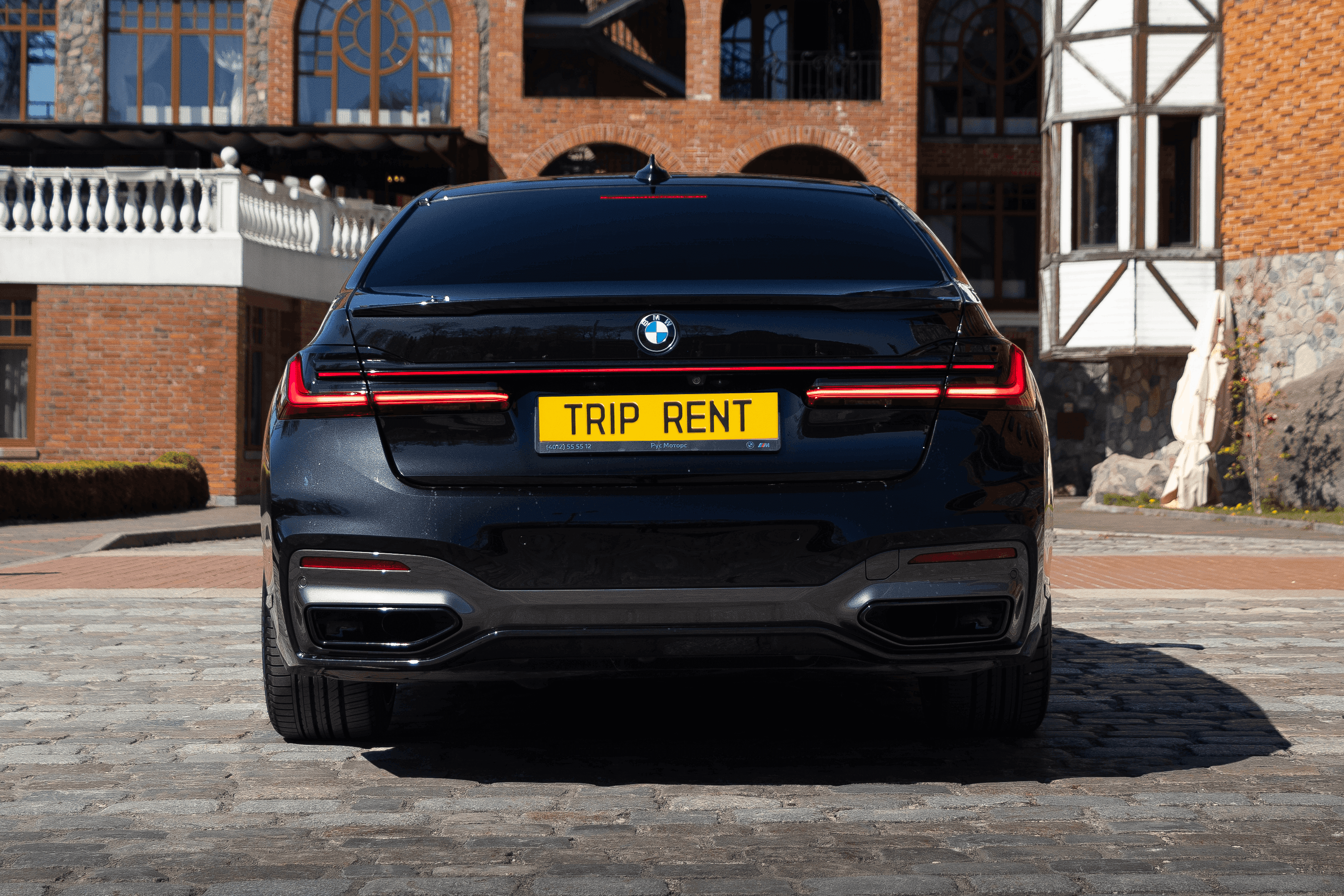 BMW 7 Series G11 фото 3