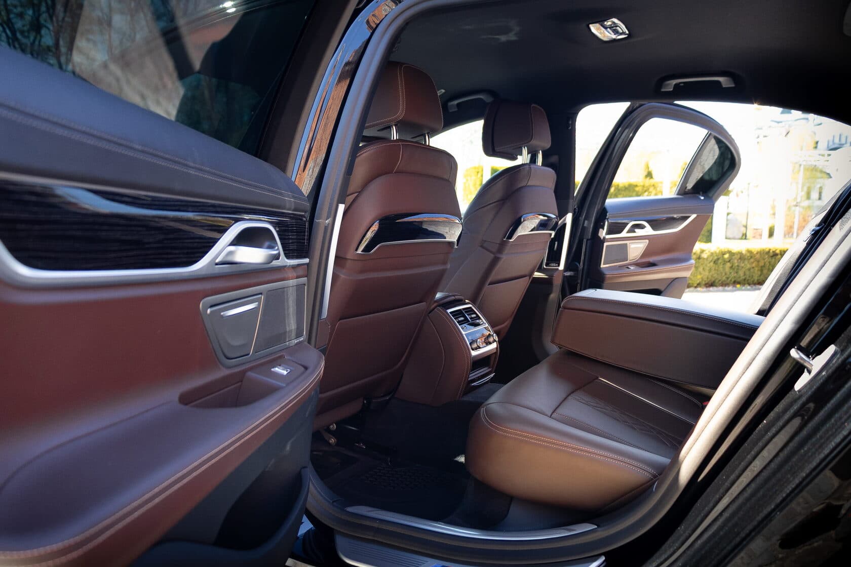 BMW 7 Series G11 фото 5
