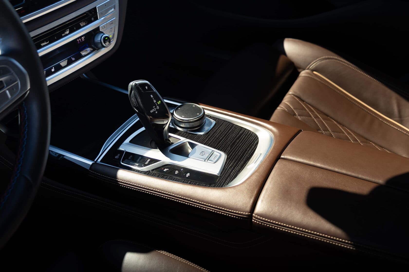 BMW 7 Series G11 фото 9