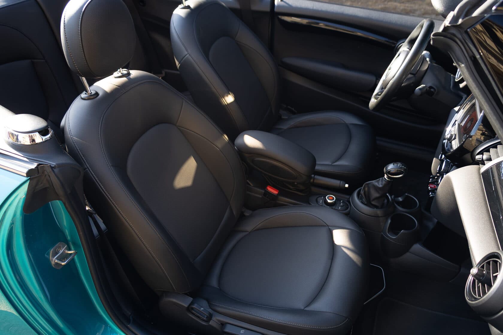 Mini Cooper Cabrio фото 11