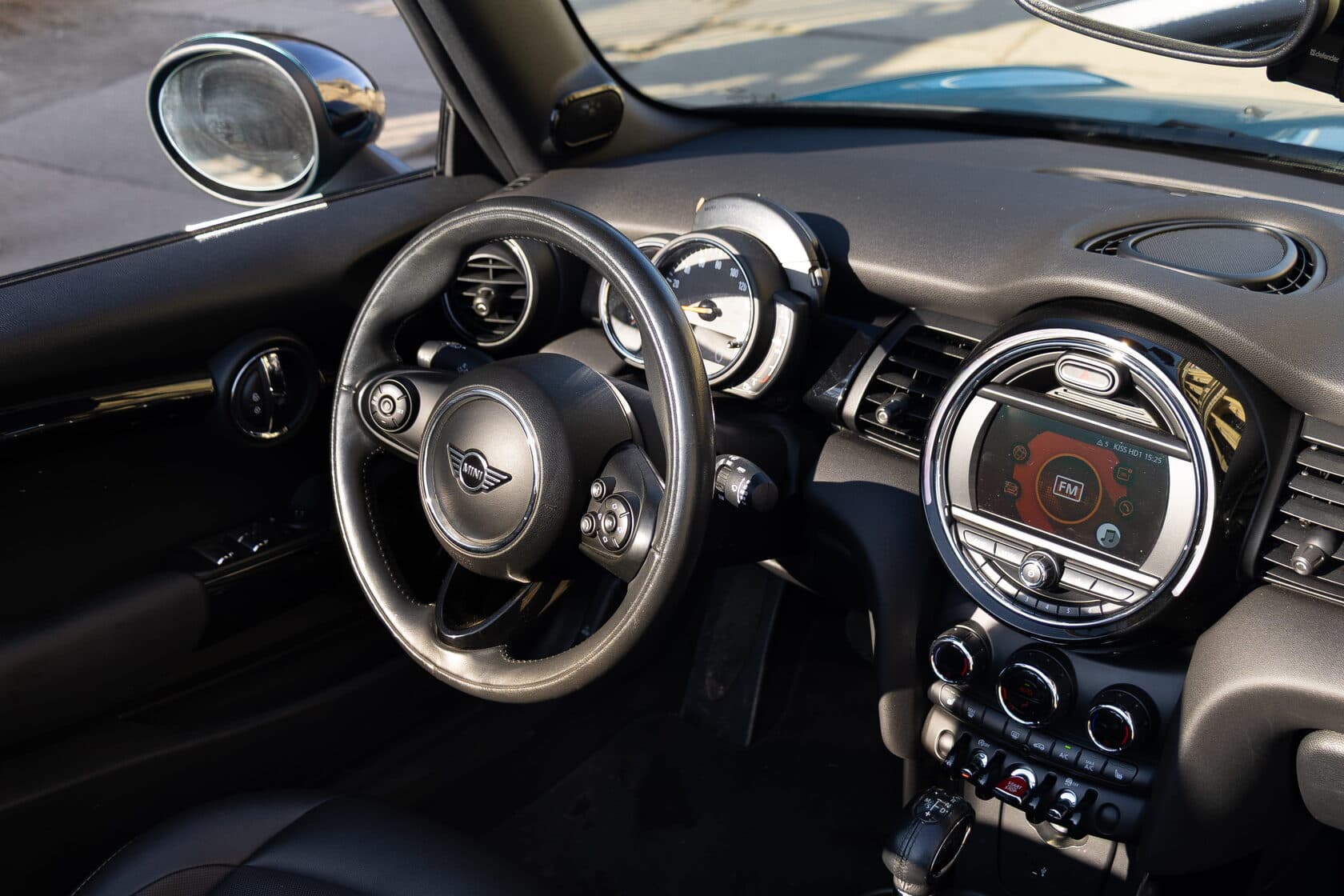 Mini Cooper Cabrio фото 12