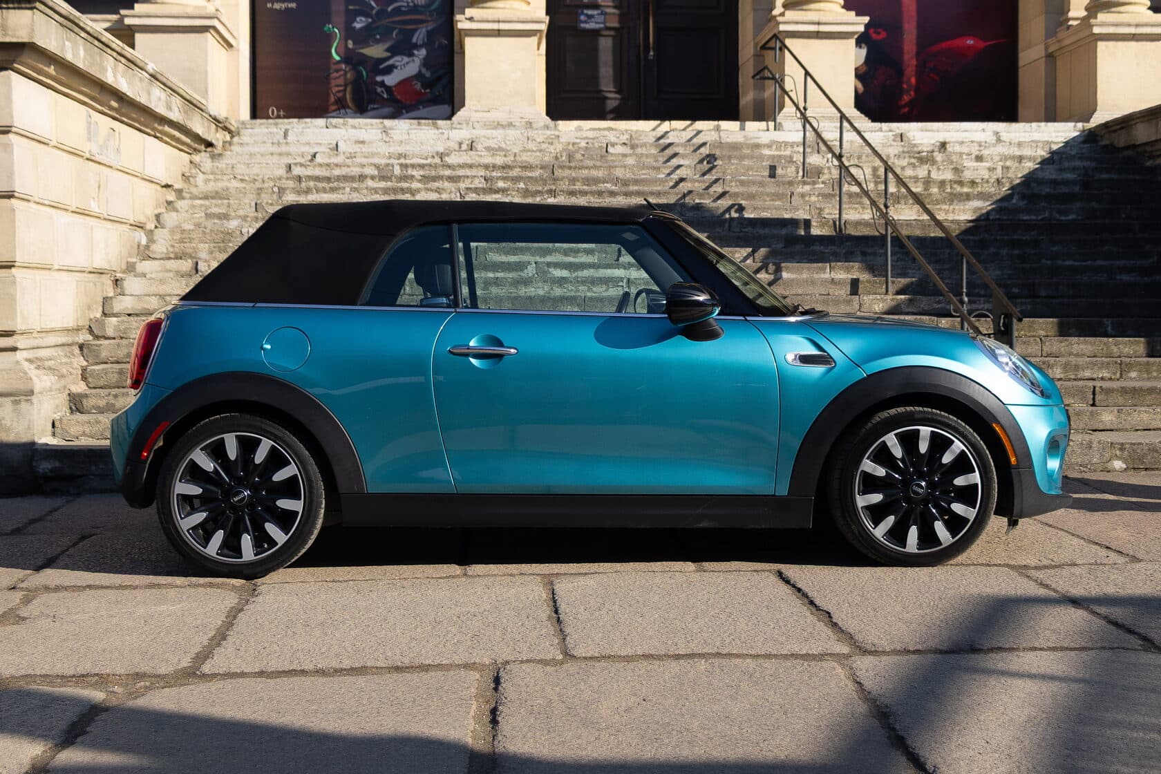 Mini Cooper Cabrio фото 9