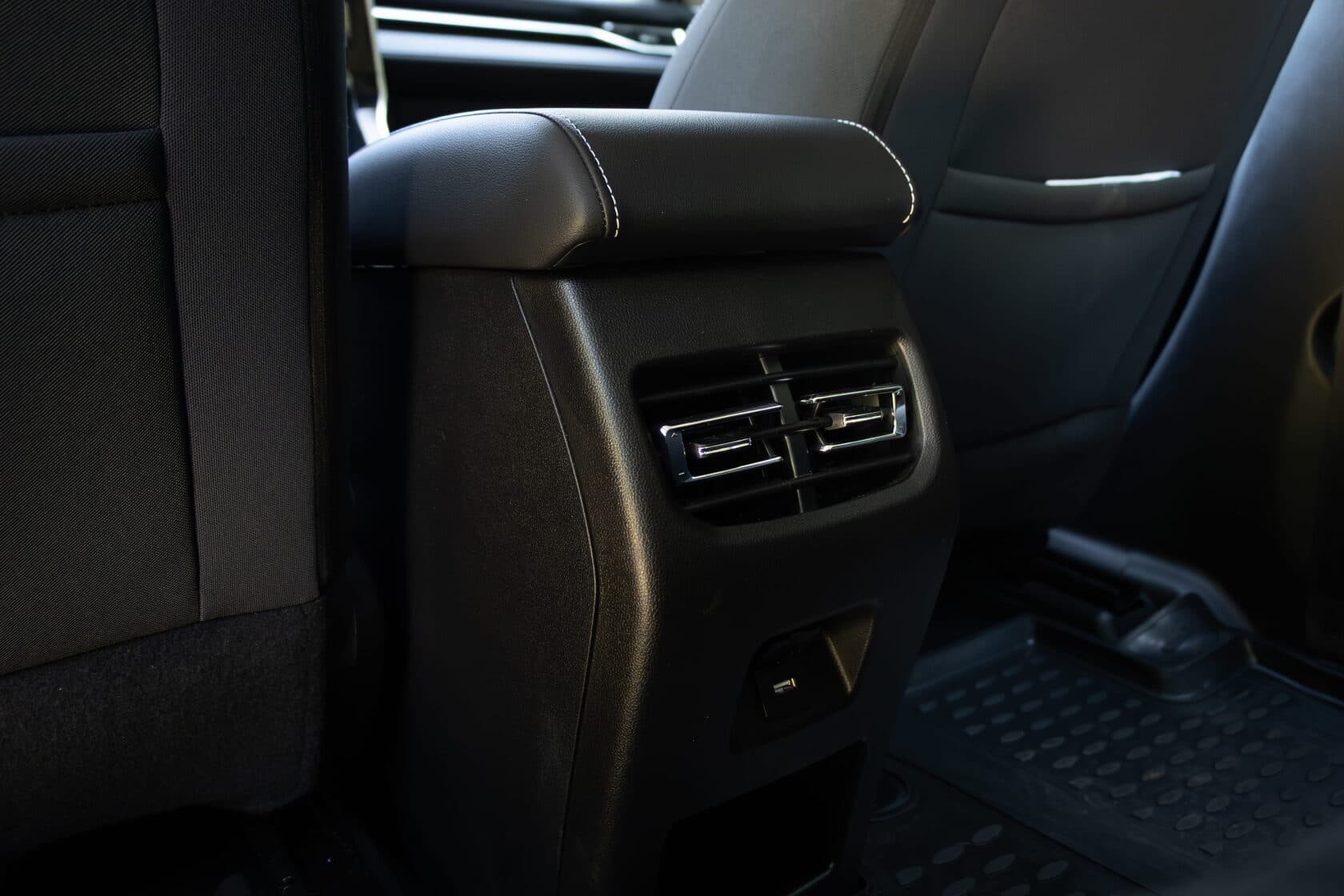 Haval M6 фото 15