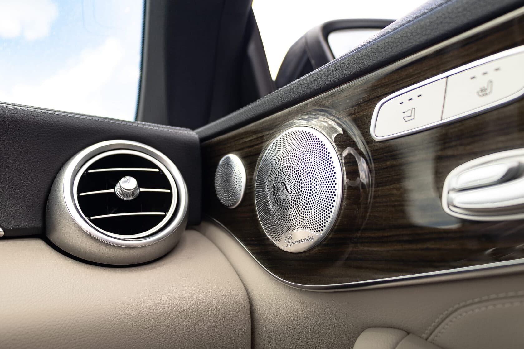 Mercedes-Benz C-Class фото 13