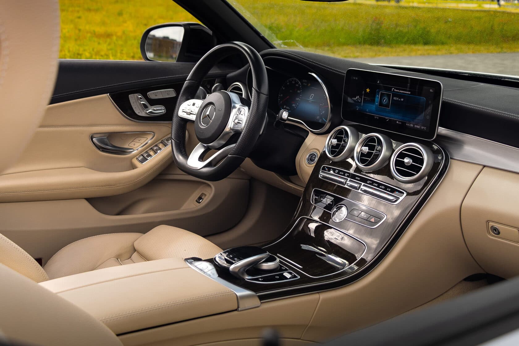 Mercedes-Benz C-Class фото 14