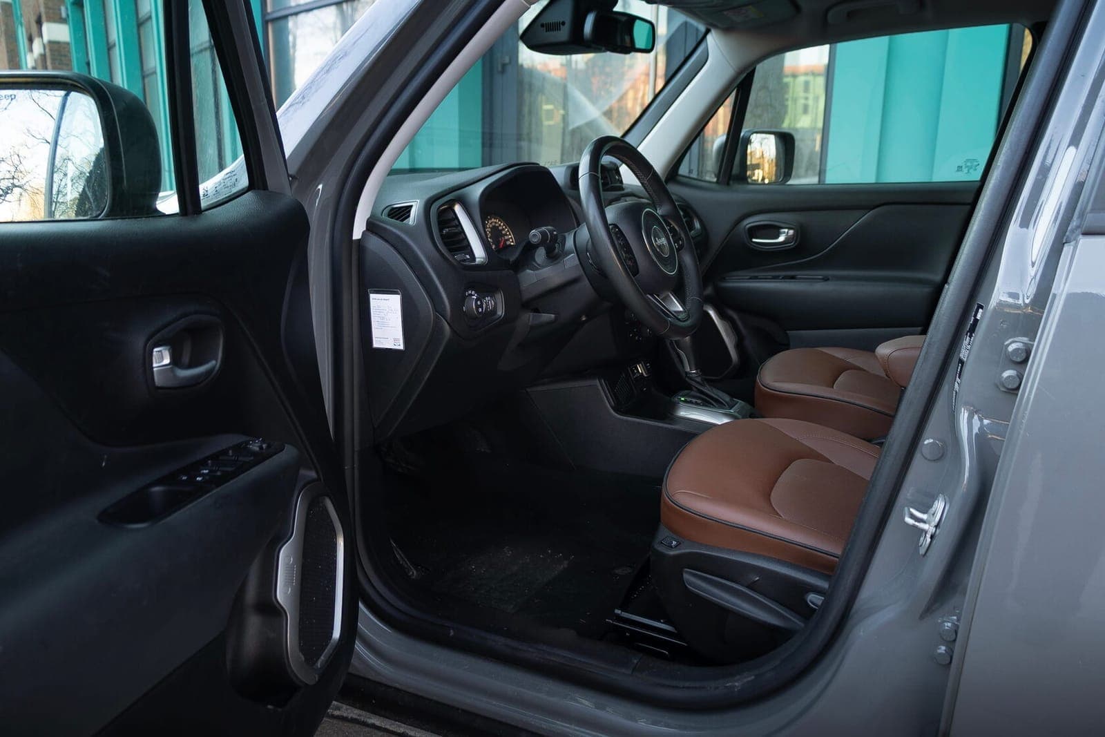 Jeep Renegade фото 15