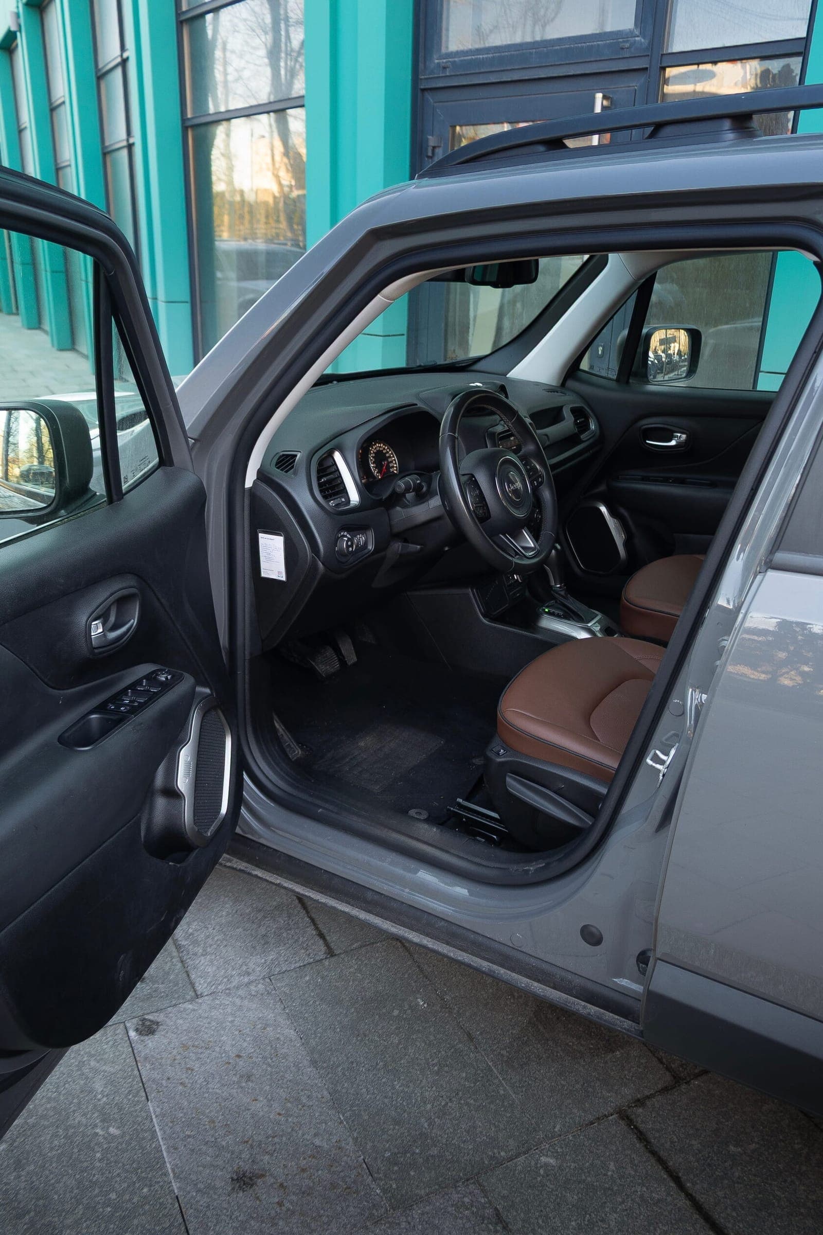 Jeep Renegade фото 16