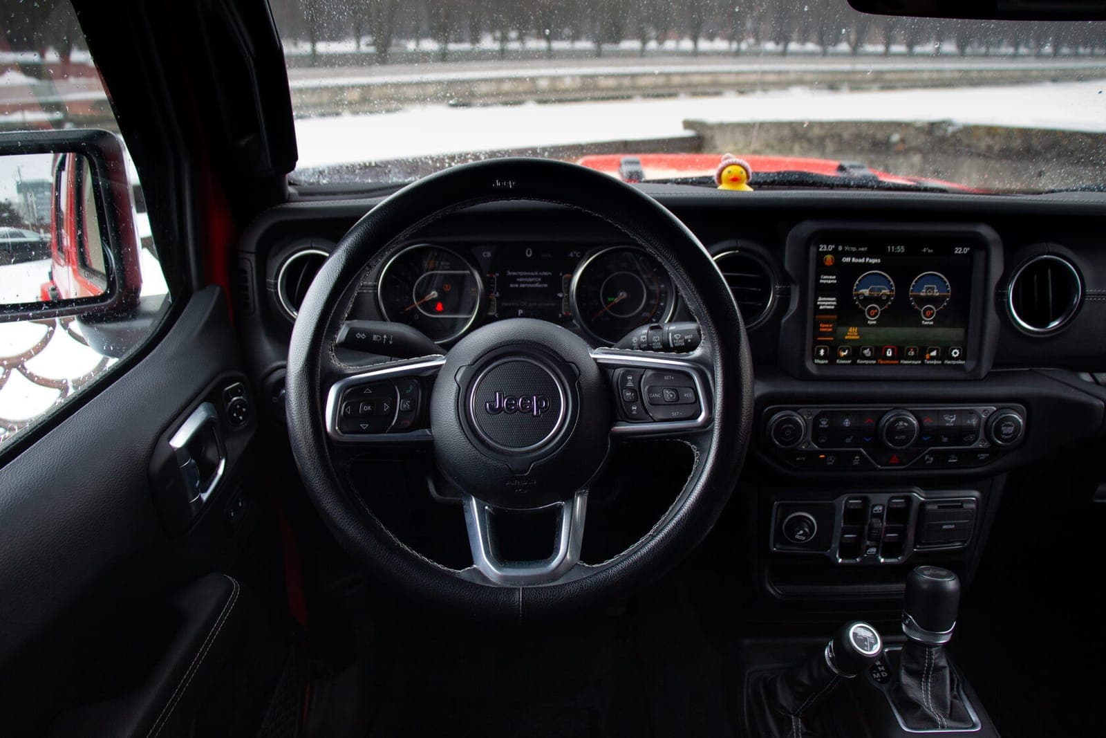 Jeep Wrangler Sahara фото 17