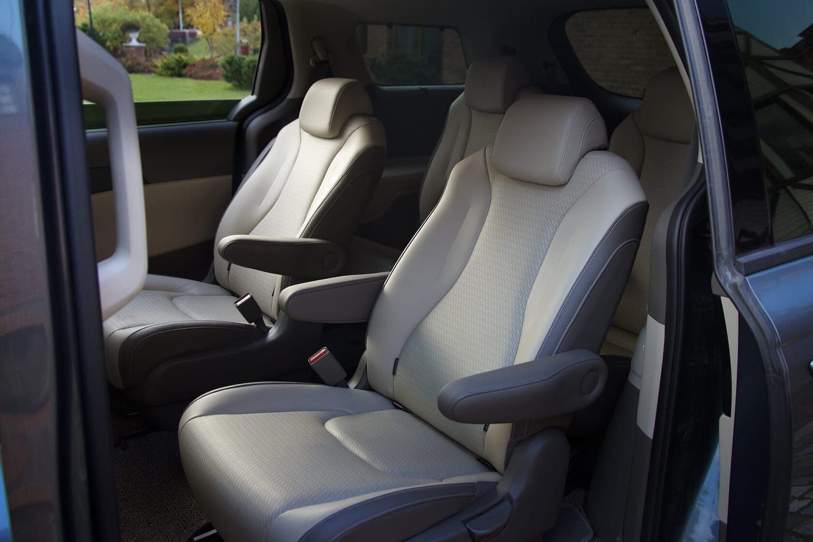 Kia Carnival фото 13