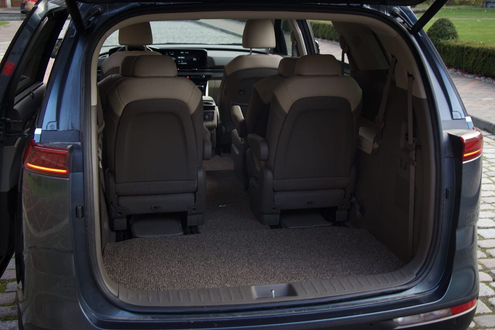 Kia Carnival фото 14