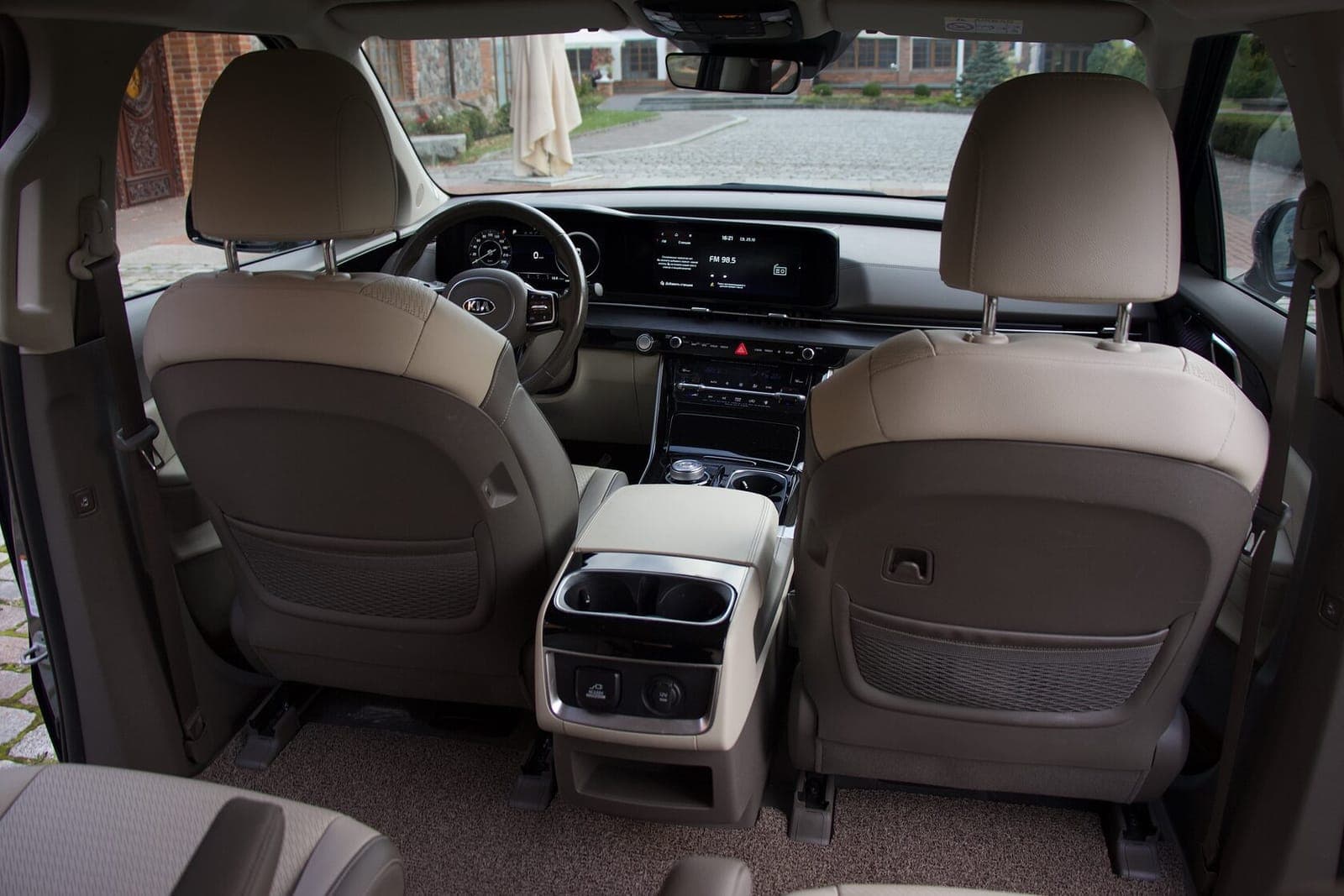 Kia Carnival фото 20
