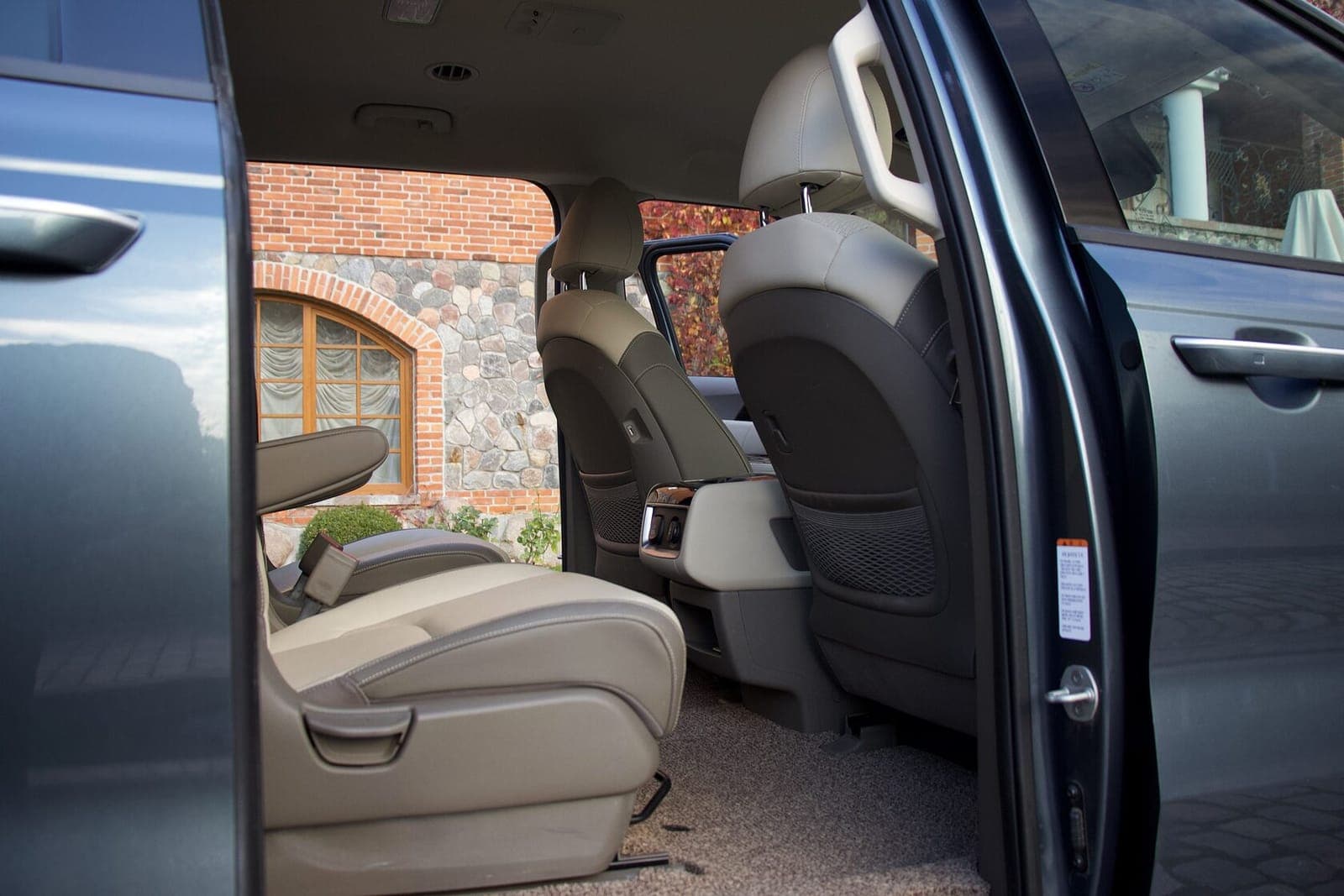Kia Carnival фото 7