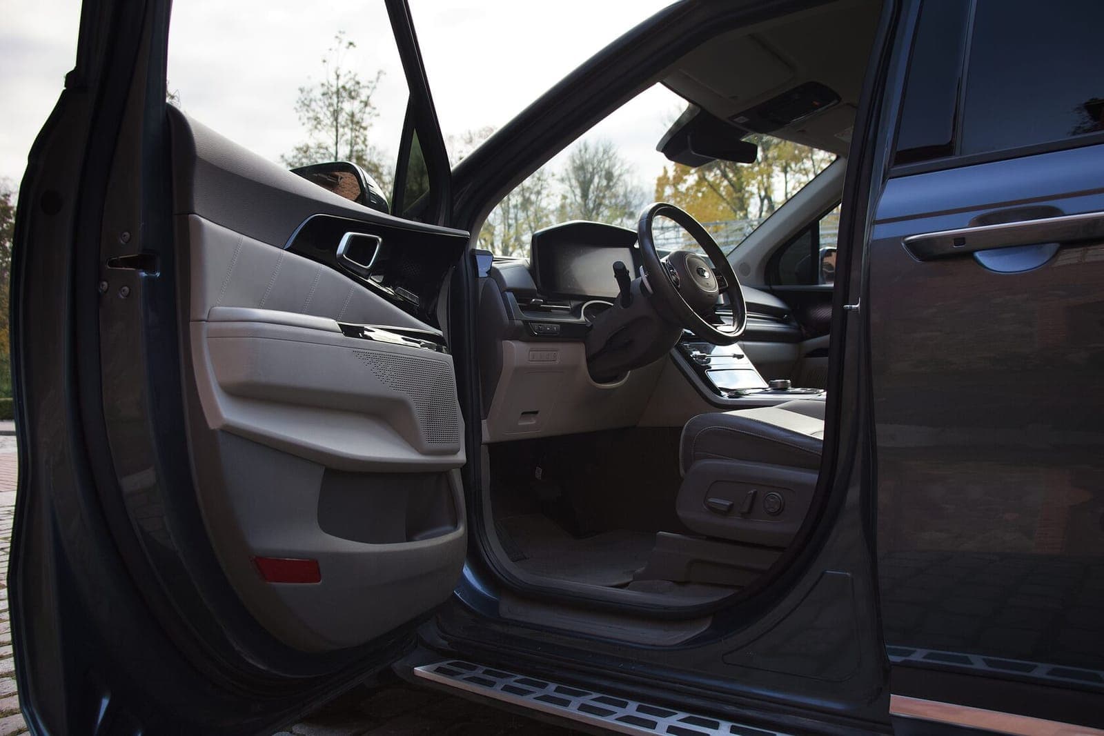 Kia Carnival фото 8