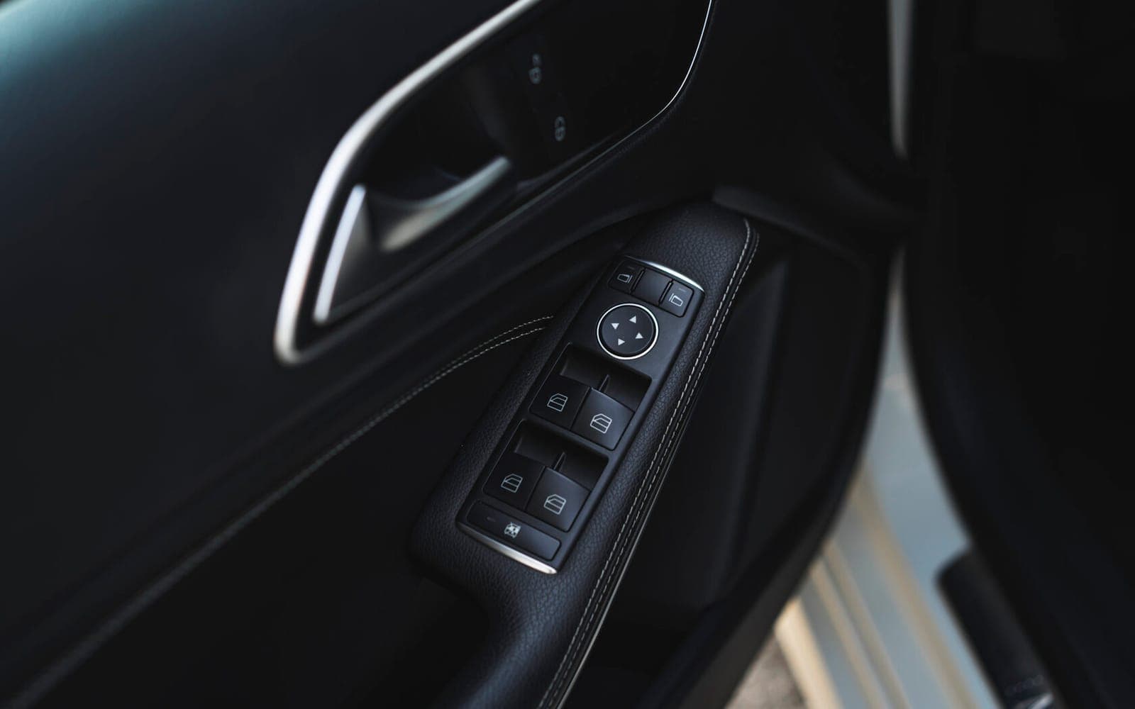 Mercedes-Benz A-Class фото 15