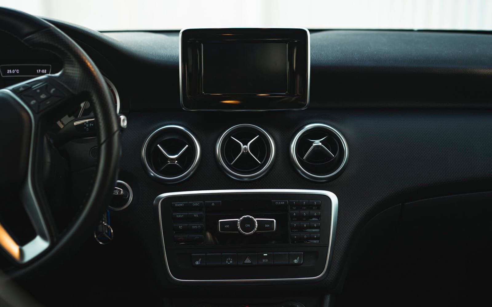 Mercedes-Benz A-Class фото 17