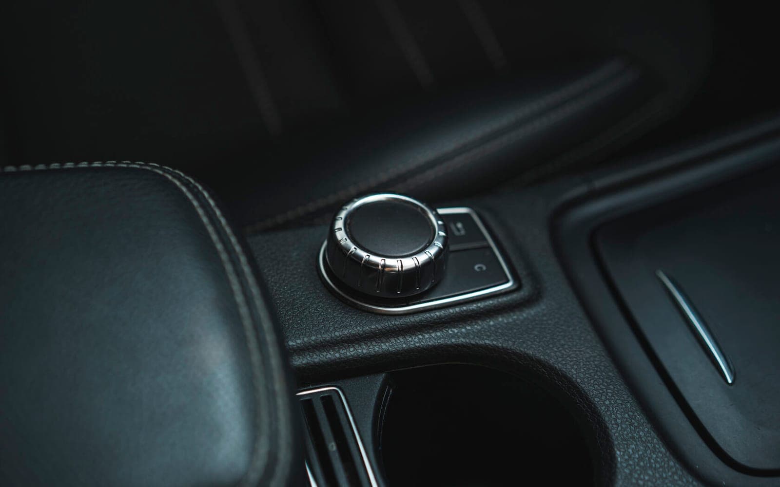 Mercedes-Benz A-Class фото 21