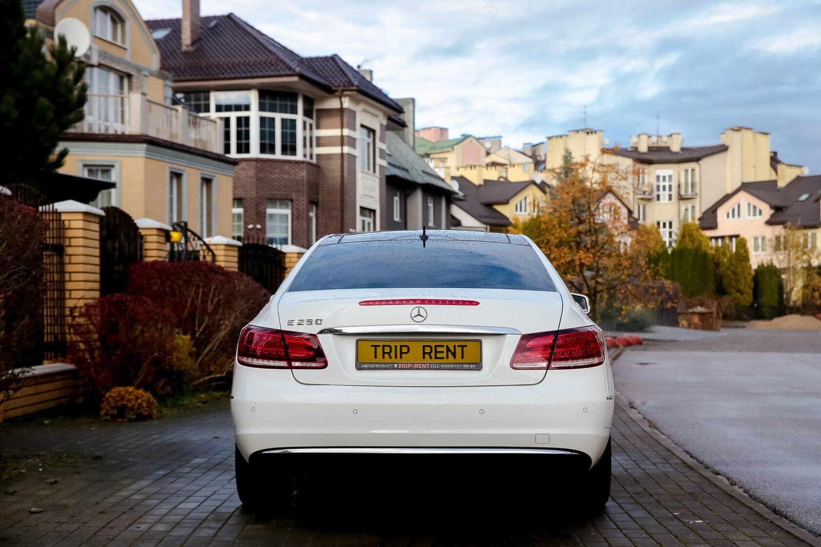 Mercedes-Benz E-Class фото 5