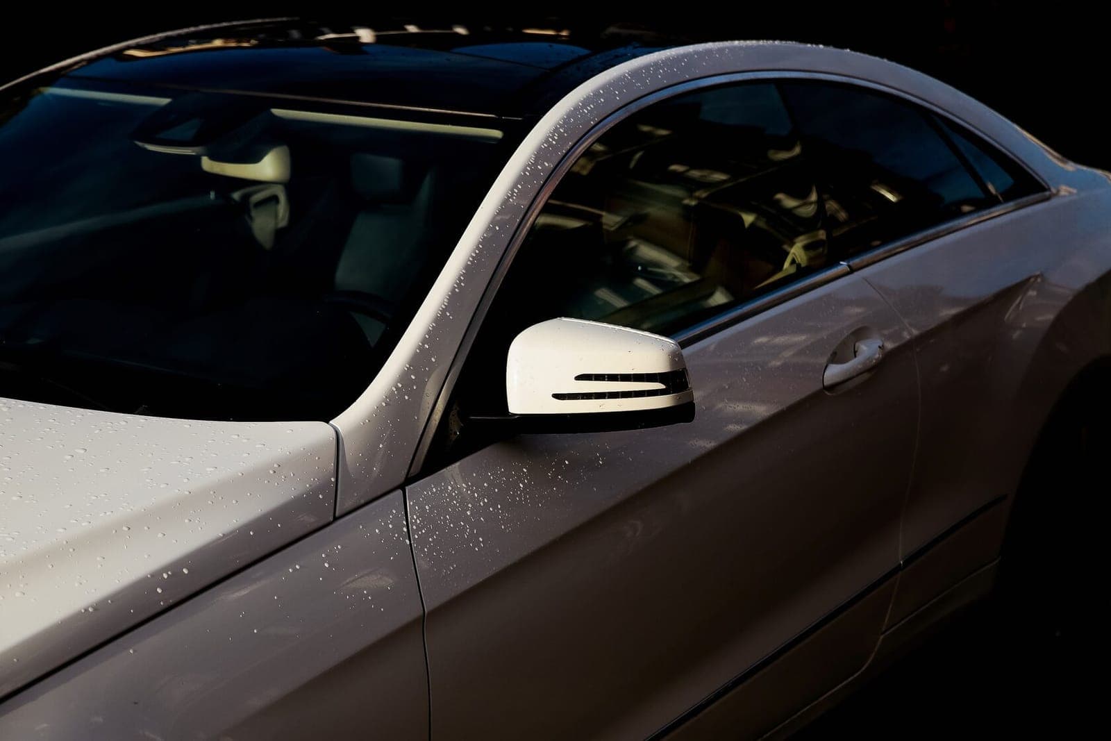 Mercedes-Benz E-Class фото 6