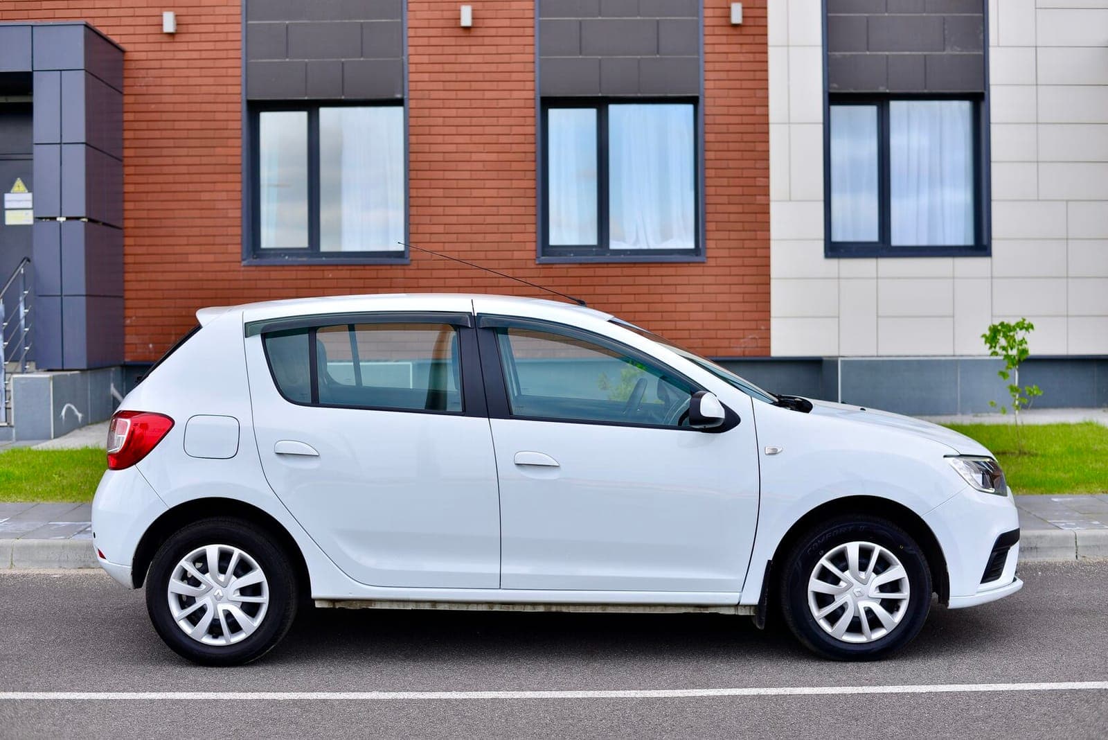 Renault Sandero фото 6