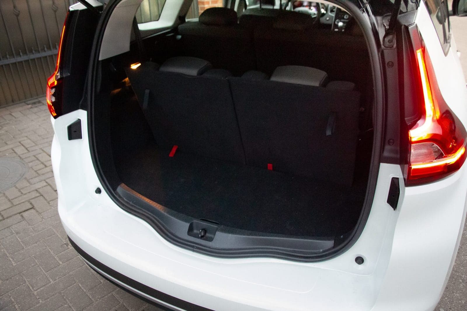 Renault Scenic фото 15