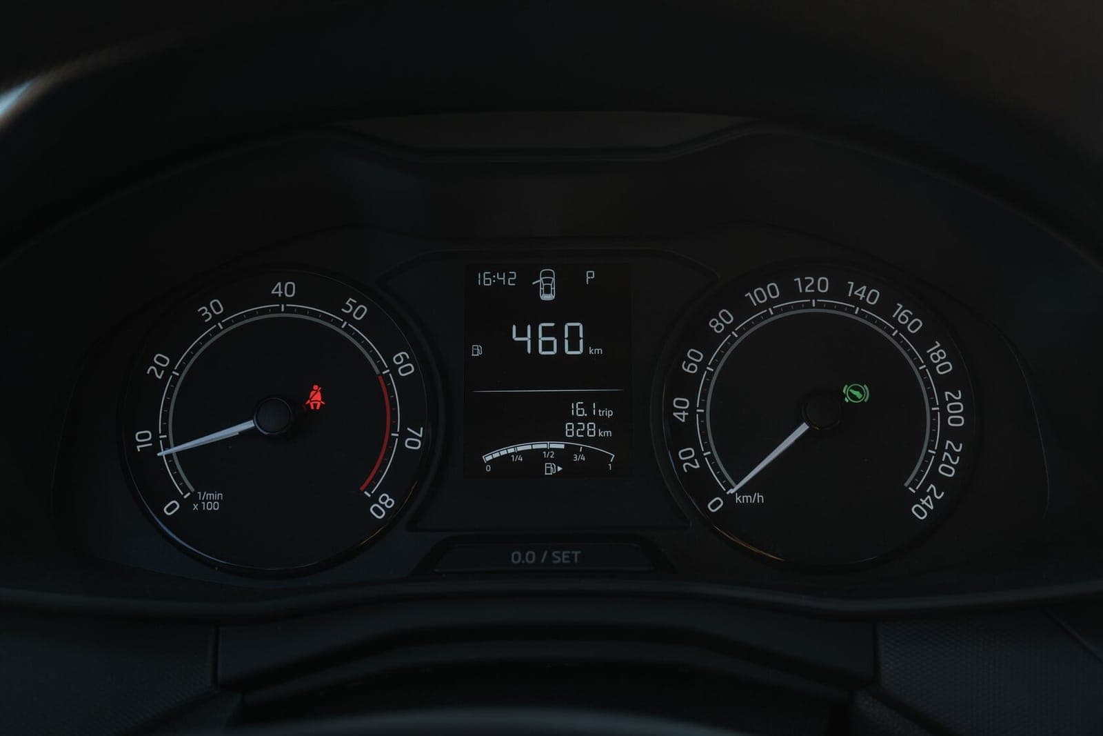 Skoda Rapid фото 8