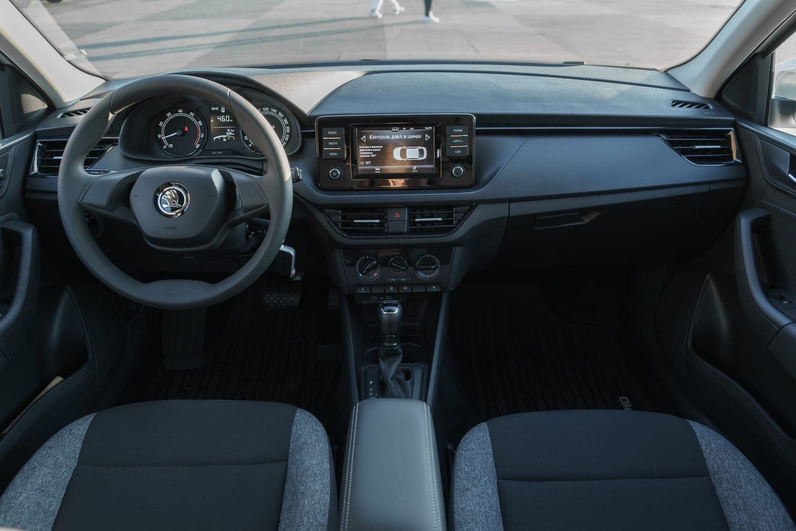 Skoda Rapid фото 9