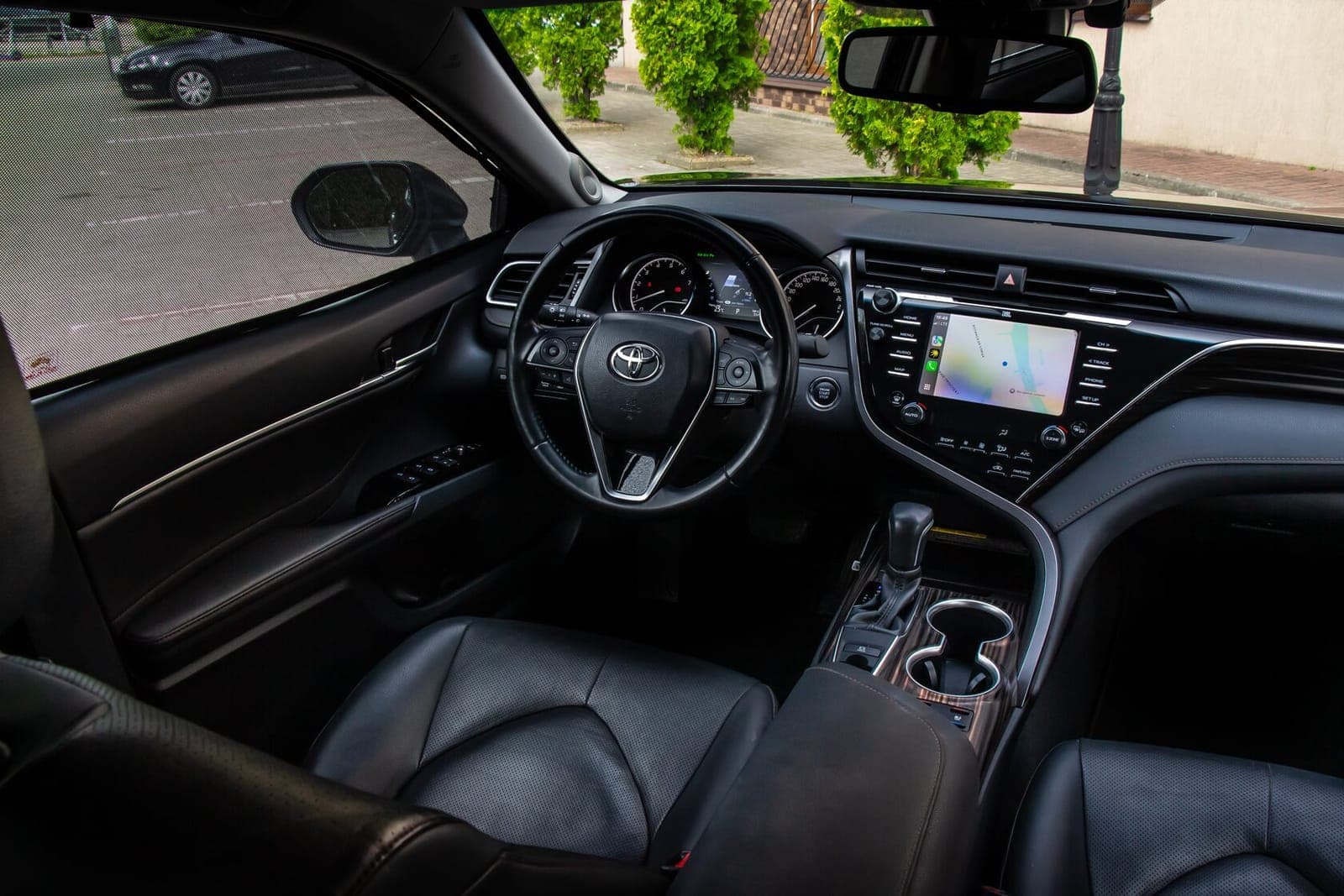 Toyota Camry фото 17