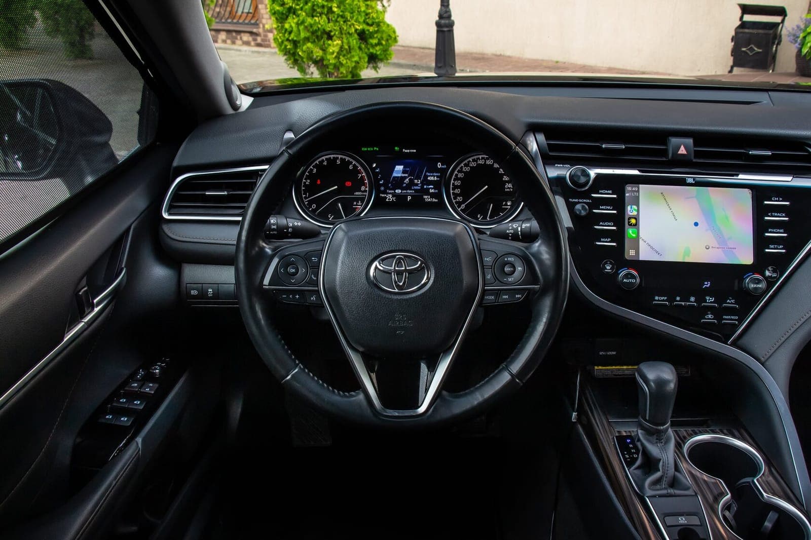 Toyota Camry фото 18