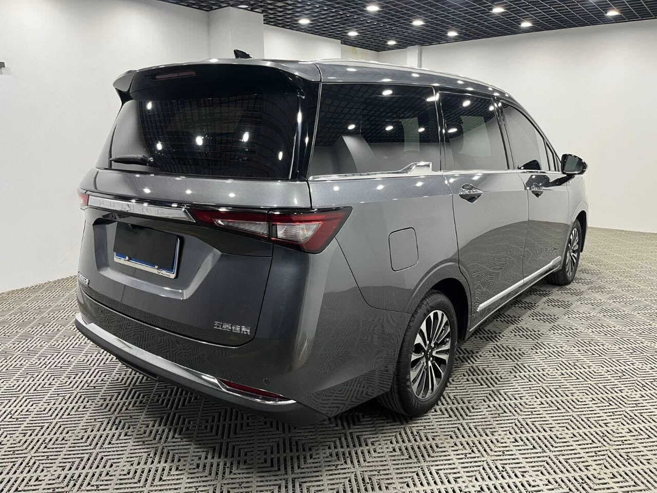 Wuling фото 8